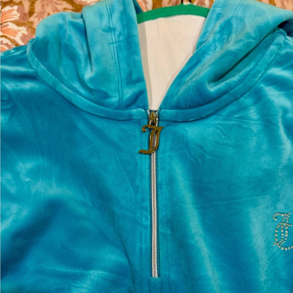 Juicy Couture Luxe Velour Pullover
Hoodie Tracksuit in Size L - Picture 6 of 16